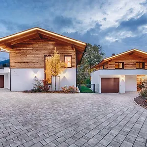 Riverside Dreitorspitz جارمش بارتنكيرشن