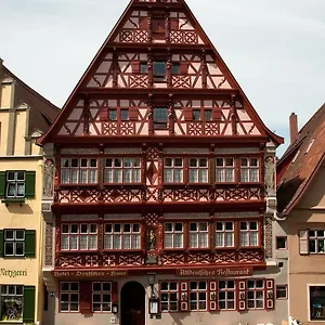 Deutsches Haus دينكلسبهل